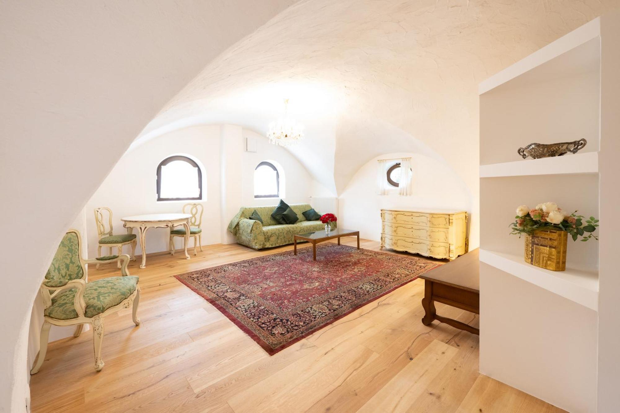 Apartments Schloss Paschbach Appiano Sulla Strada Del Vino Ngoại thất bức ảnh