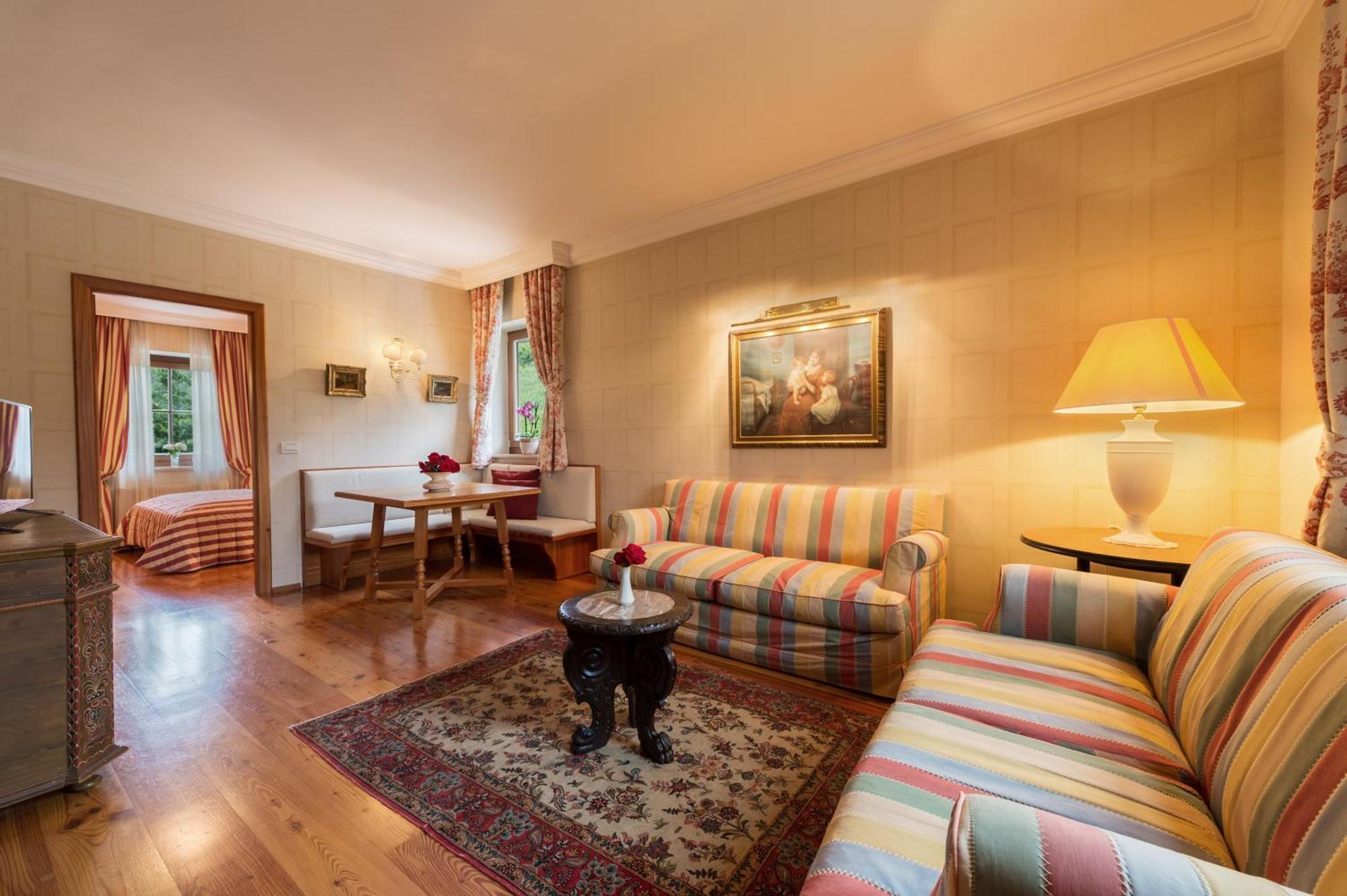 Apartments Schloss Paschbach Appiano Sulla Strada Del Vino Ngoại thất bức ảnh